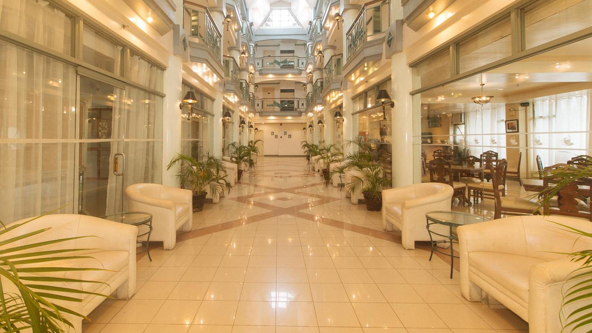 Royal Am Rei Hotel By Reddoorz Bacolod Kültér fotó