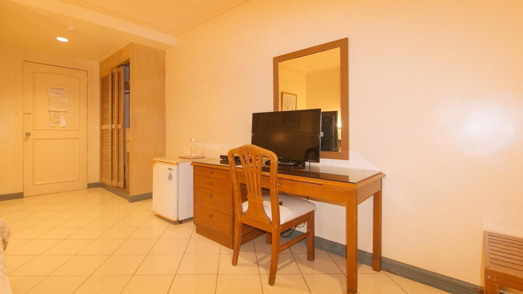 Royal Am Rei Hotel By Reddoorz Bacolod Kültér fotó