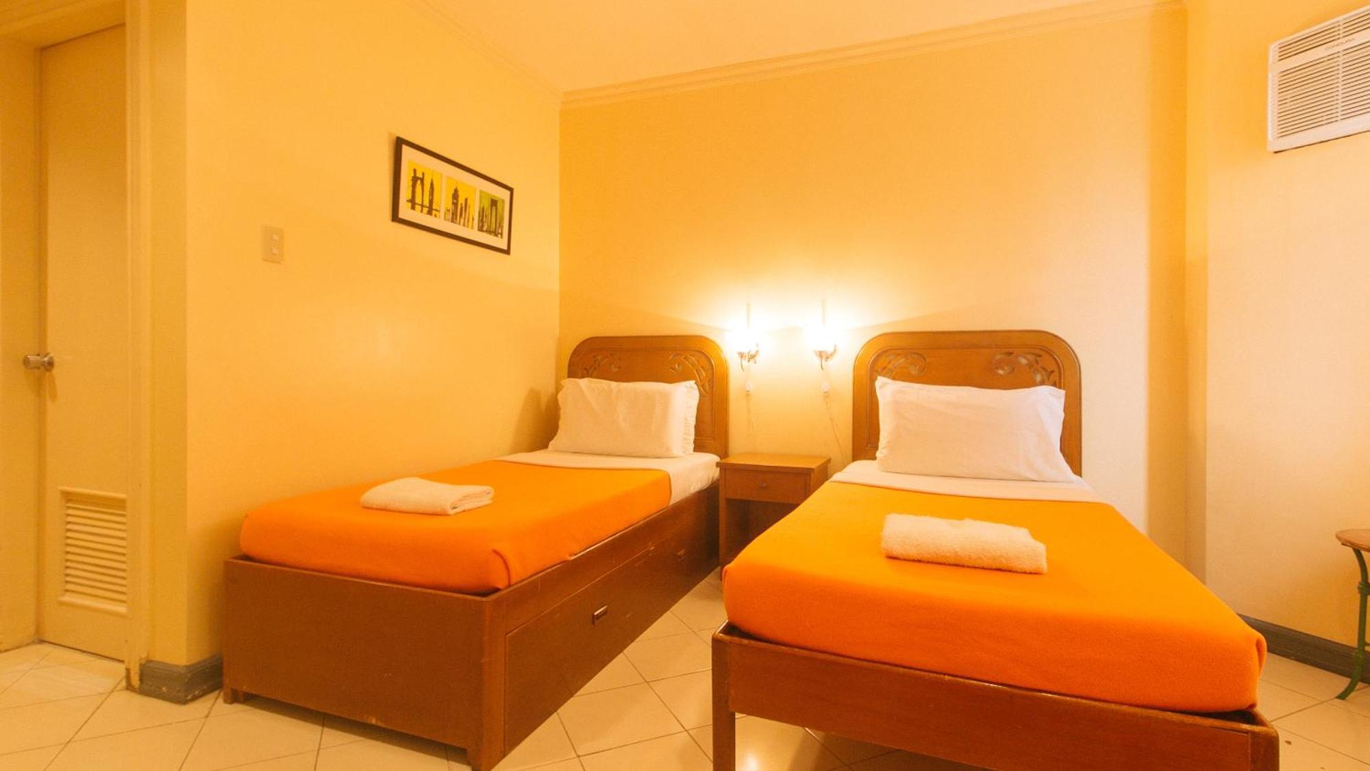Royal Am Rei Hotel By Reddoorz Bacolod Kültér fotó