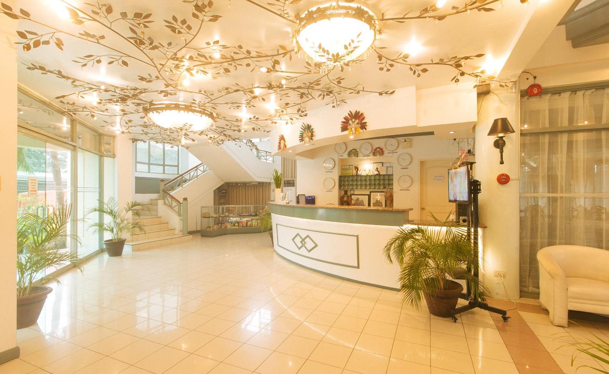 Royal Am Rei Hotel By Reddoorz Bacolod Kültér fotó