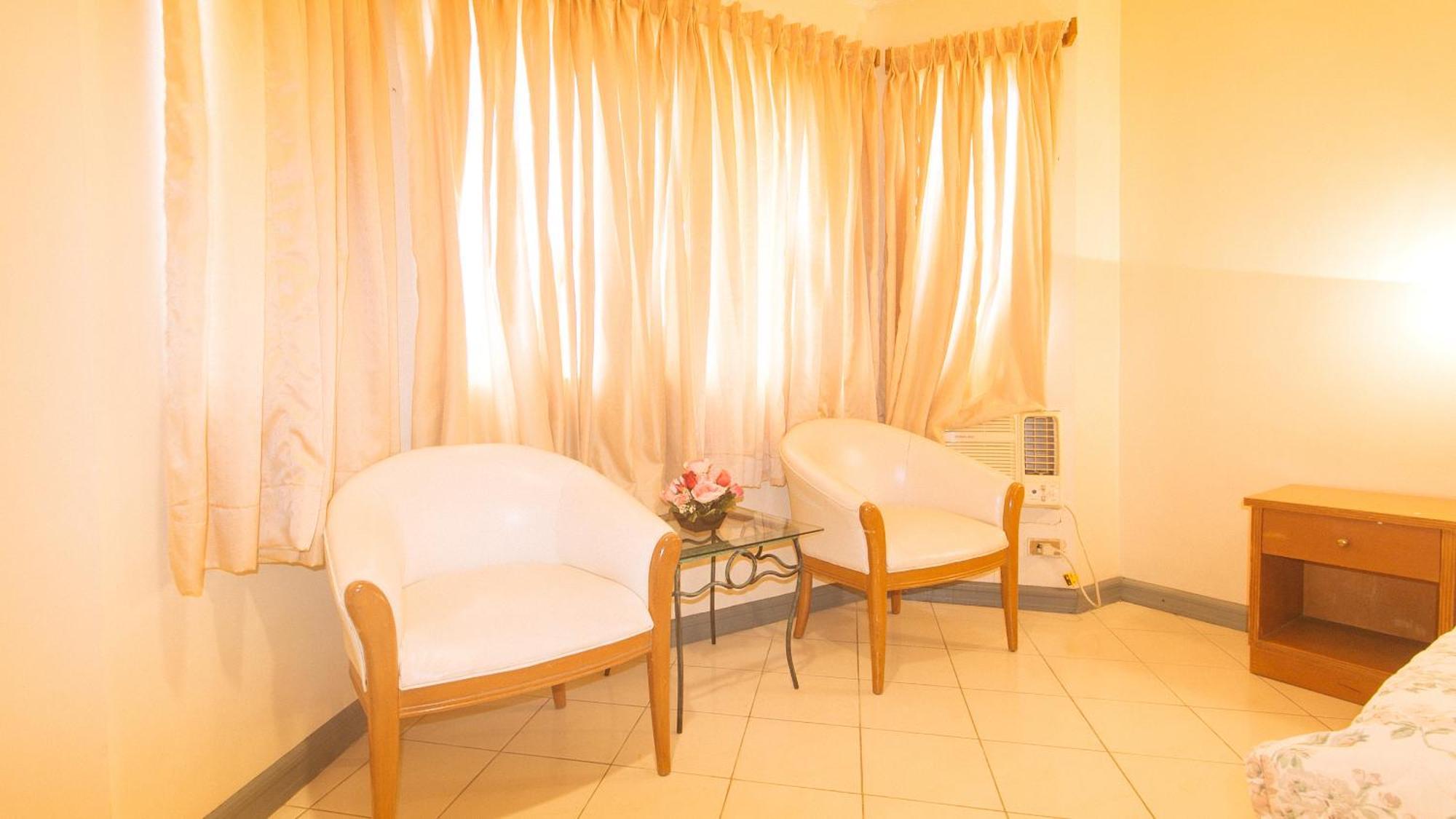 Royal Am Rei Hotel By Reddoorz Bacolod Kültér fotó